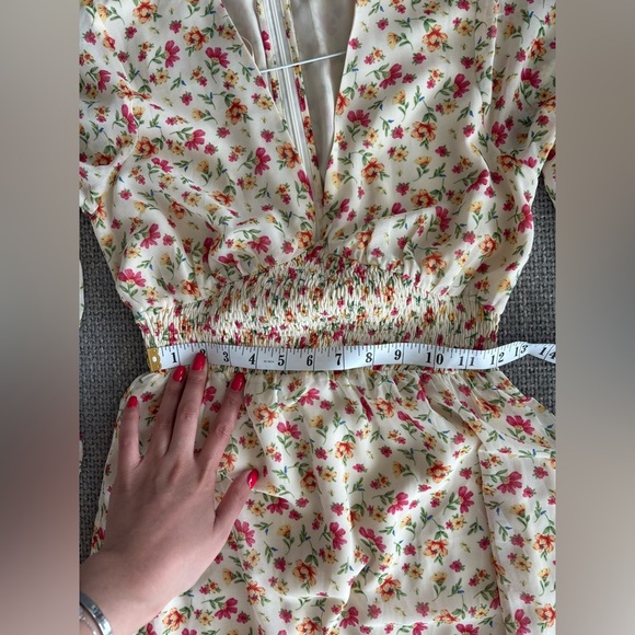 Lost + Wander Tiered Floral Smocked Midi Dress – Size S ( excellent condition ) - Picture 9 of 13